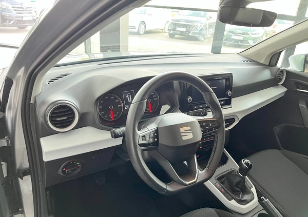 Seat Arona cena 71900 przebieg: 36932, rok produkcji 2022 z Boguchwała małe 232